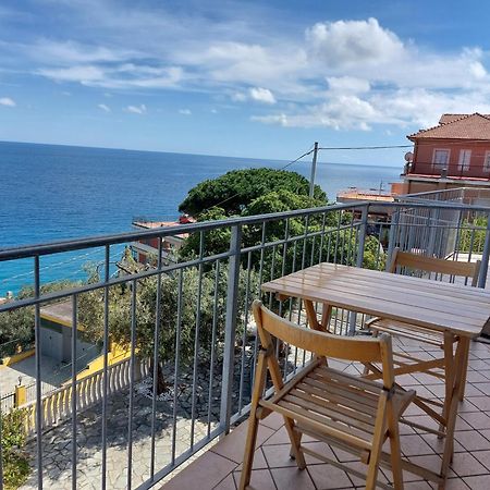 Una Finestra Sul Mare Home 1 Bergeggi Exterior foto